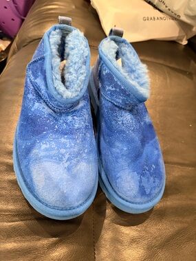 UGG Girls Blue Shearling-Lined Ankle Booties